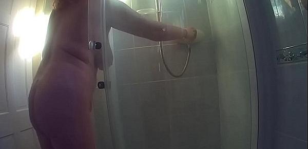  Wife in shower caught on spycam shaving and masturbating